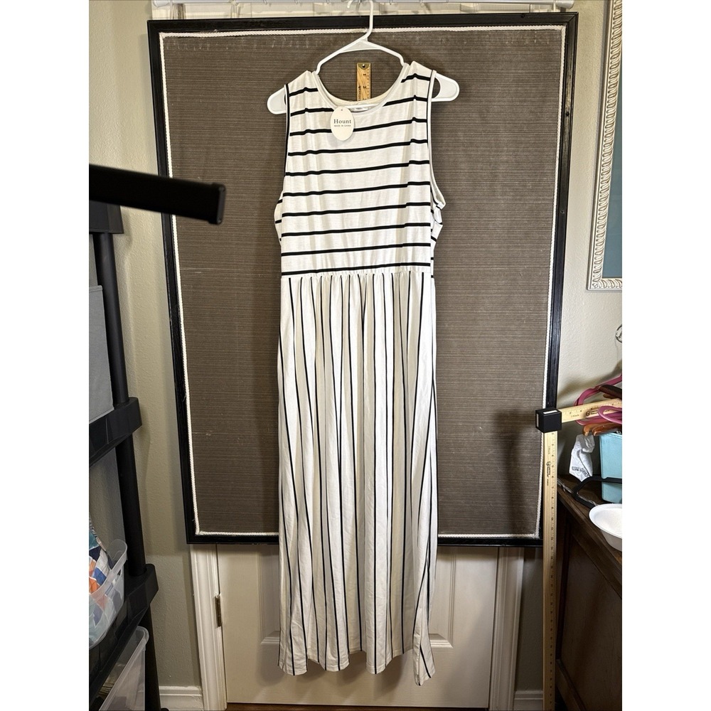 Hount XL White Black Striped Sleeveless Maxi Dress Round Neck Resort Wear